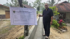PENGERJAAN DRAINASE JORONG BARUAH SELESAI, RAFDINAL TINJAU LANGSUNG REALISASI ASPIRASI MASYARAKAT DI PADANG TAROK